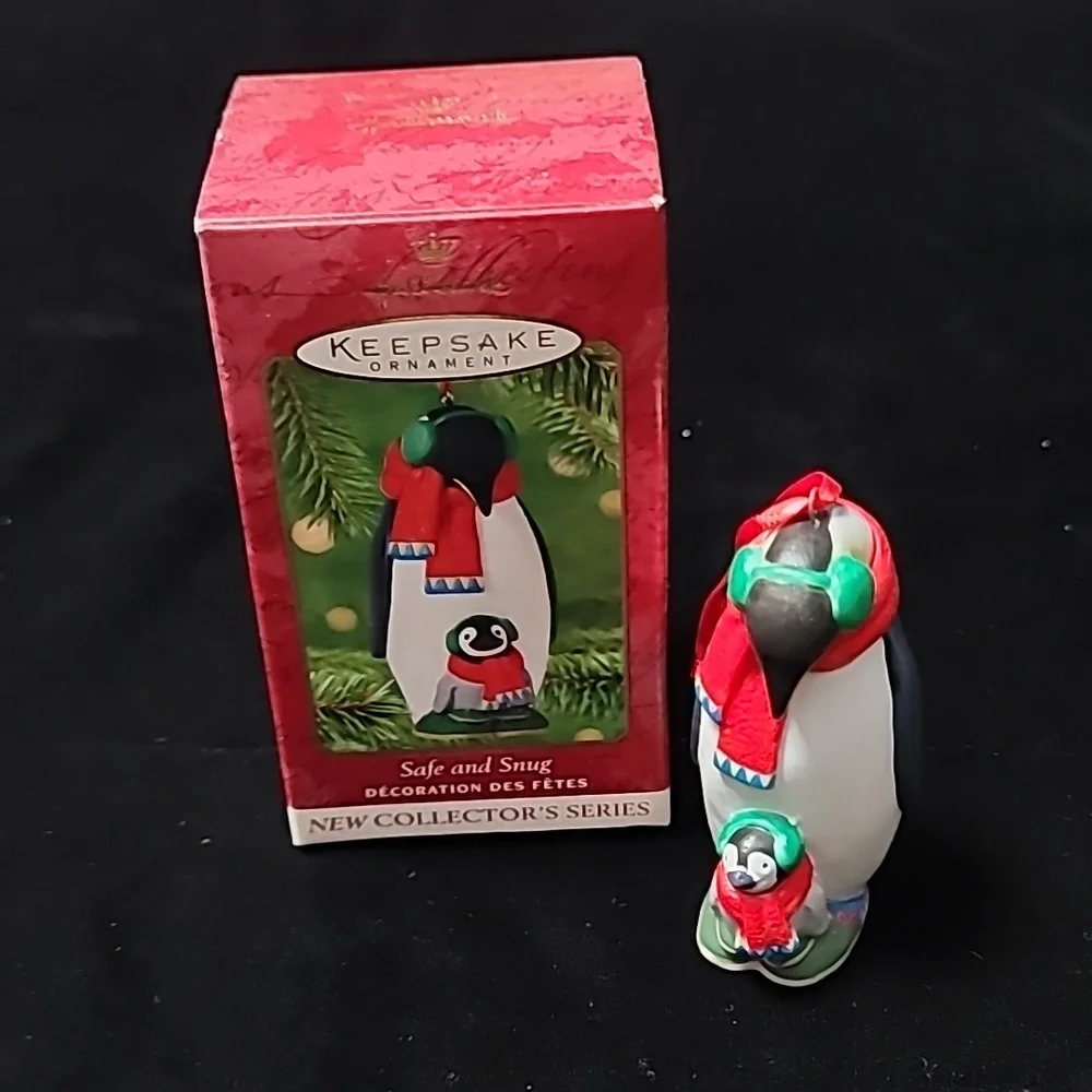 Vintage 2001 Hallmark Keepsake Ornament Safe and Snug Ornament